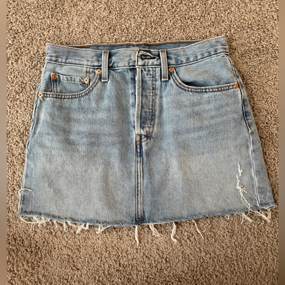 Levi’s Icon Denim Blue Skirt